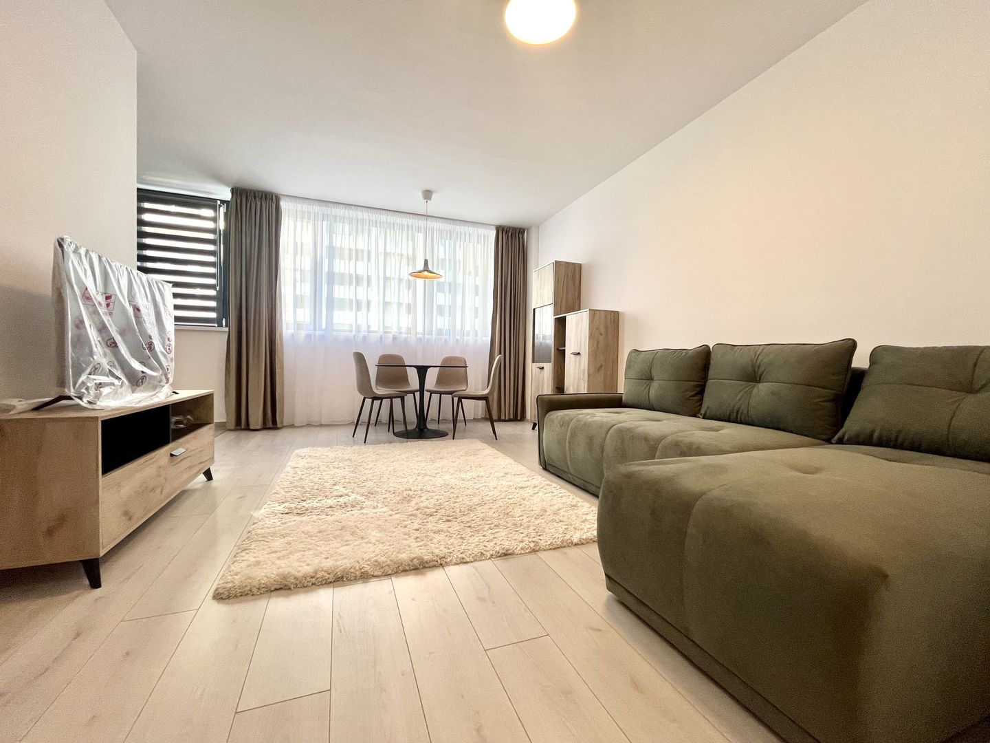 Apartament 2 camere, elegant si primitor, în zona Torontalului - XCITY - Poză 2