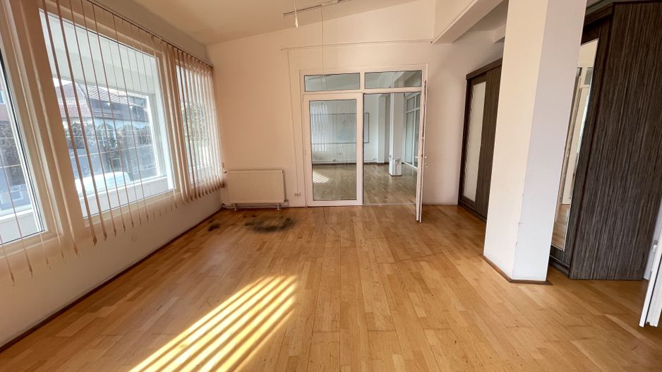 DE VANZARE SPATIU CU MULTIPLE DESTINATII - Poză 6