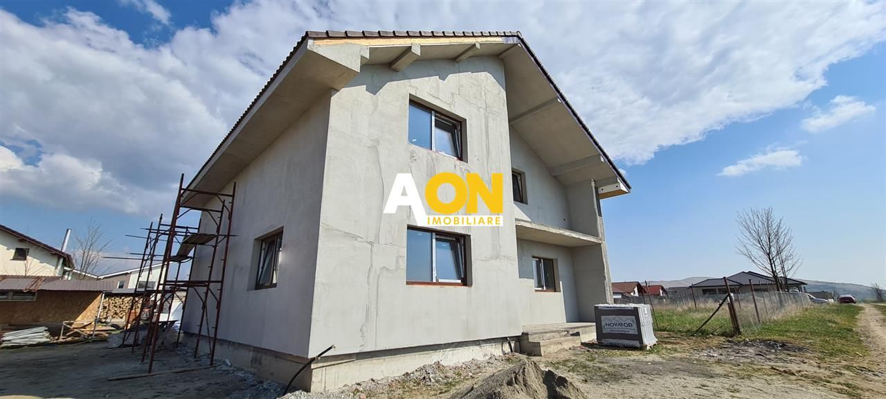 Casa de vanzare, S+P+M, 6 Camere, 2 Bai - Poză 24