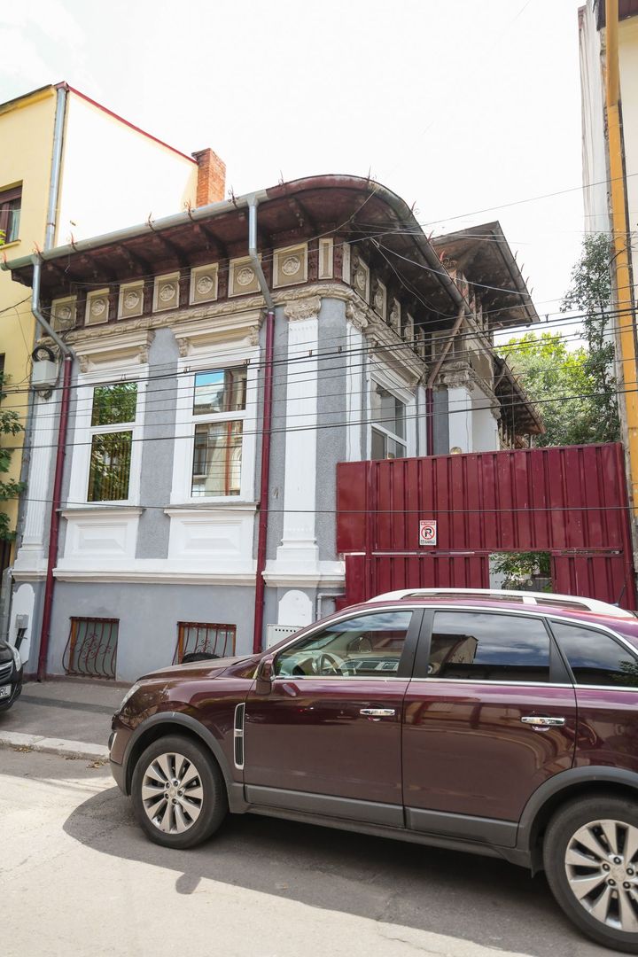 Casa individuală | Strada Plantelor | Curte proprie - Poză 1