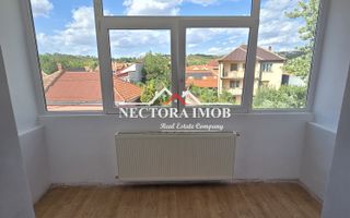 NECTORA IMOB-Apartament 3 camere, 2 bai, 3 balcoane, Zona Velenta,65mp - Poză 3