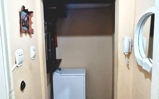 Inchiriez apartament cu 2 camere,clima centrala, zona Calea Sagului/ 300 euro. - Poză 13