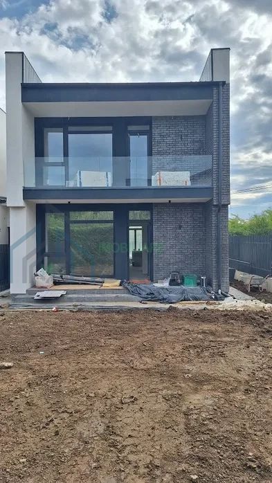 Casă modernă Hlincea NZEB, izolație 15 cm, fundație 180 cm, stâlpi 40 cm, la 3 km de Bd. Poitiers - Poză 2
