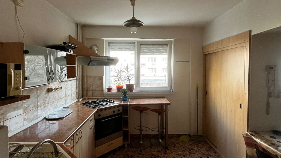 Apartament 3 camere Pallady, pet friendly, etaj 1/10, balcon, metrou la scară - Poză 3