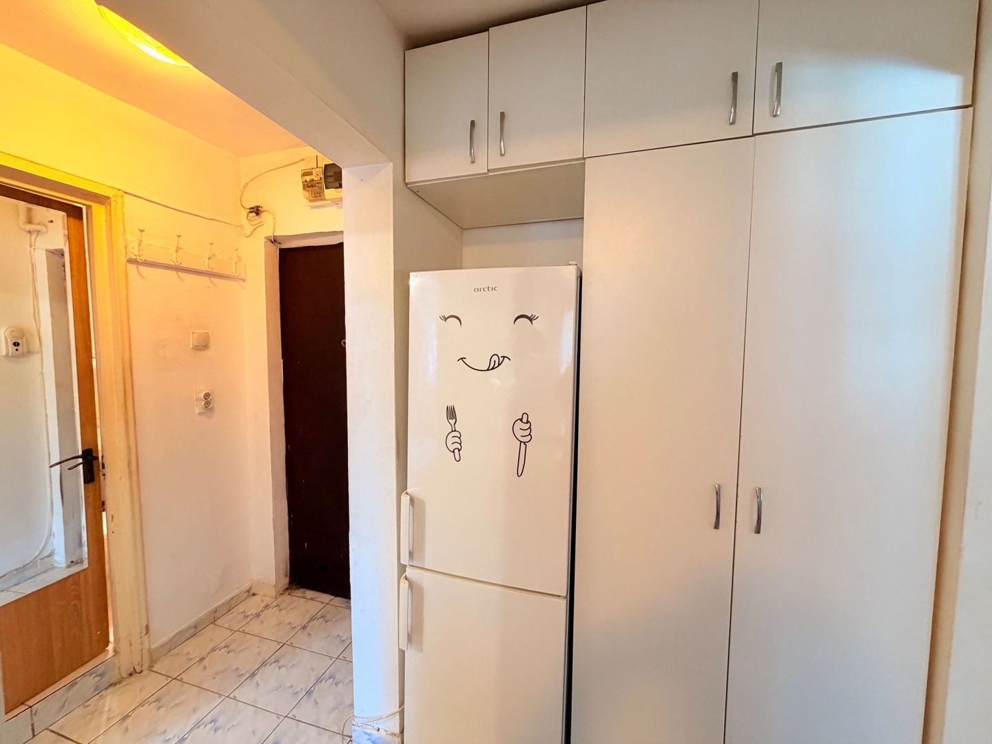 | Apartament de Inchiriat | 2 Camere | Dr.Taberei | Val. Argesului 6 | - Poză 8