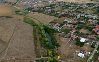 Teren de 7900 mp cu baltă de pescuit în Frumușeni - Poză 13