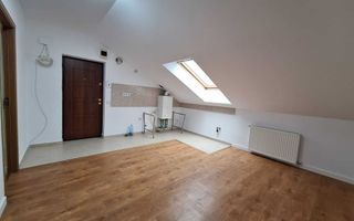 Apartament cu 4 camere tip mansardă,  Floresti. - Poză 1