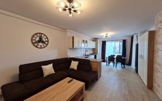 Lux la 5 minute de Iulius Town - Poză 21