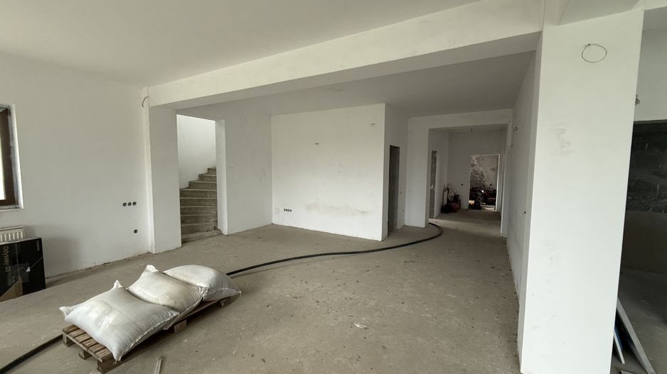 Casa cu 11 dormitoare de vanzare in Corbeanca - Poză 5