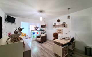 Spațiu comercial de închiriat Brasov - 120 mp # spatii-comerciale-brasov.ro - Poză 1