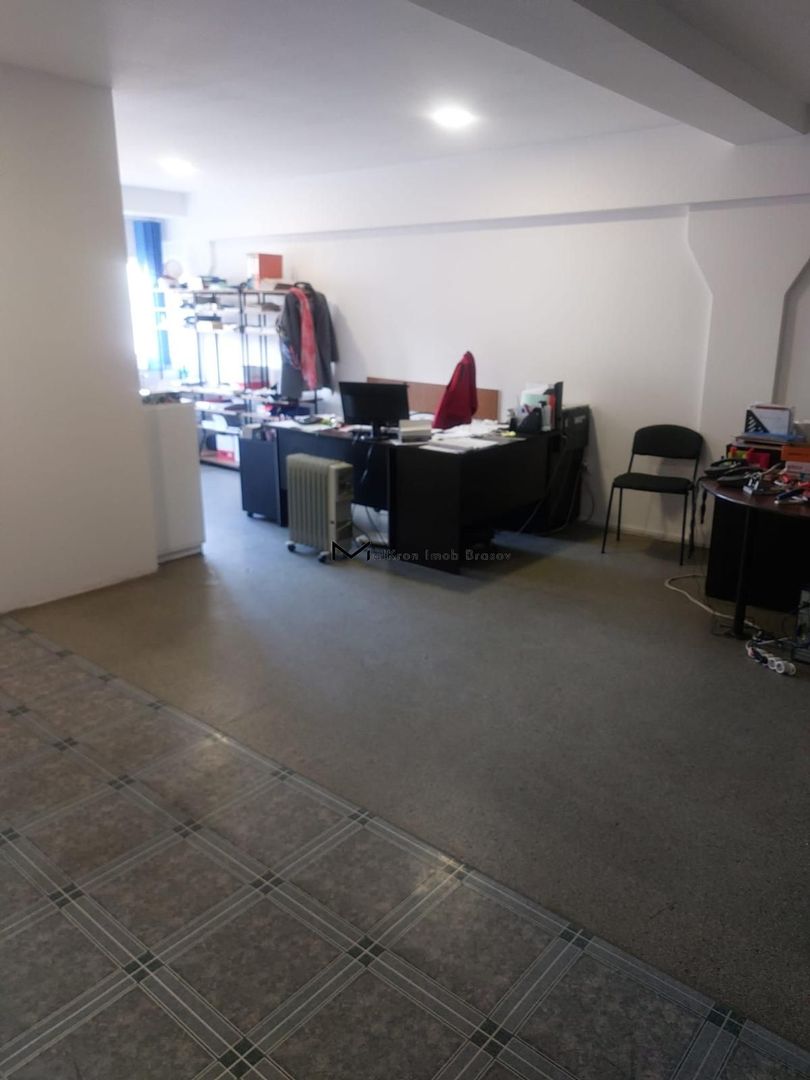 Spatiu de productie 11066 mp Noua si birouri 1200 mp - Poză 3