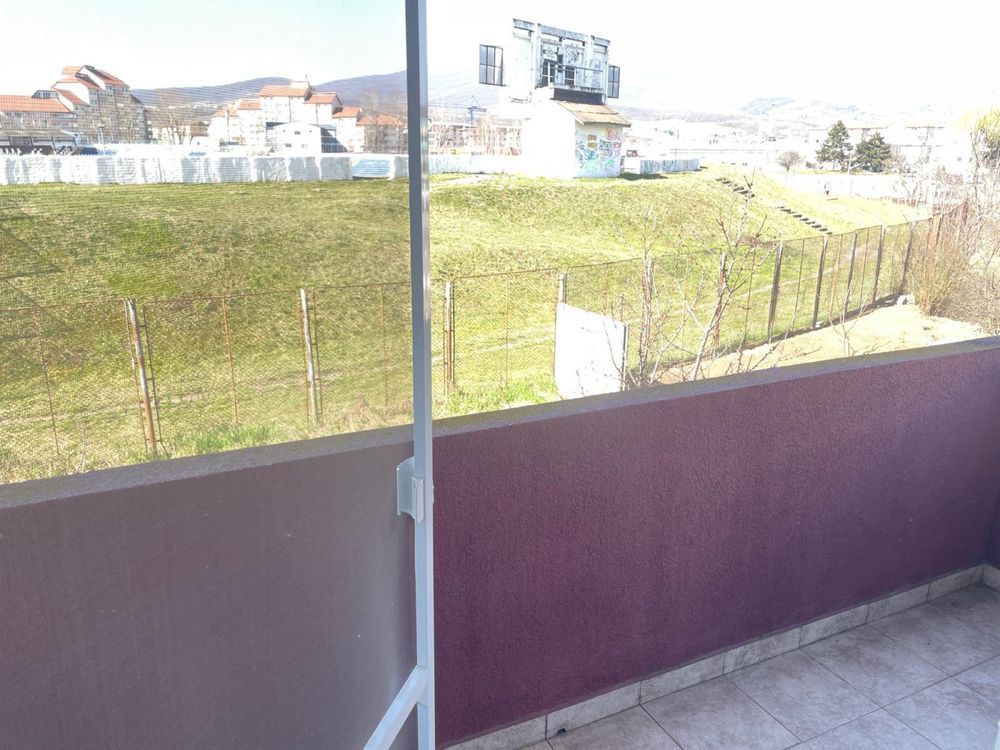 Vand apartament 3 camere, etaj intermediar, lift, 70 mp. - Poză 3