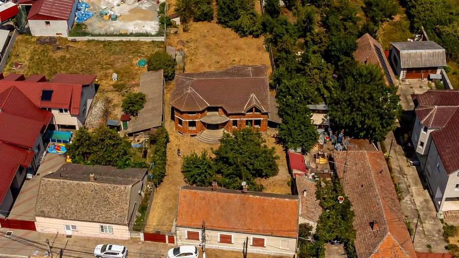 Două case pe Calea Radnei comision 0 - Poză 2