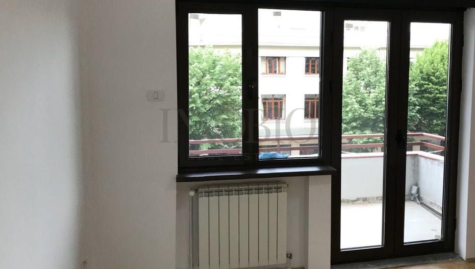 Apartament spațios cu 5 camere de vânzare | Piața Amzei - Poză 3