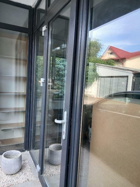 Spaţiu Comercial de Închiriat  - Poză 2