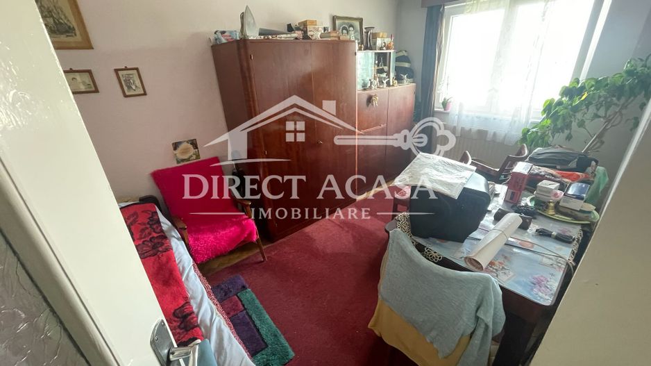 Apartament  cu 3 camere -Zona Dambu-B-dul 1848 - Poză 2