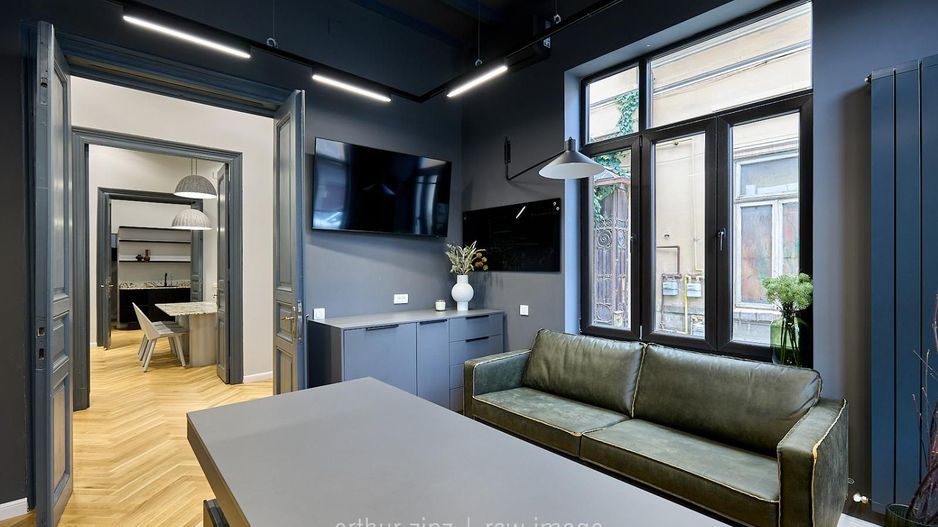 Birou amenajat | Mobilat si utilat | Cladire consolidata si renovata - Poză 4