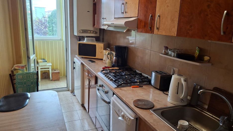 Apartament cu doua camere de inchiriat - Poză 2