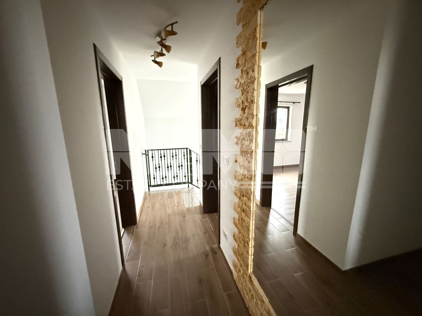CASA DE VANZARE | 155.00 EURO | 200MP UTILI | 2500 MP TEREN | - Poză 9