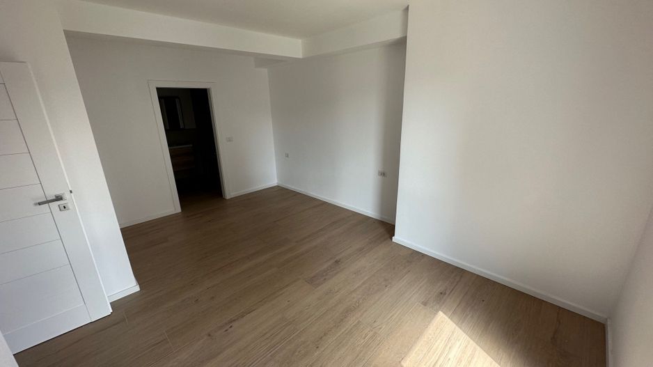 Apartament 3 camere bloc nou - Poză 9