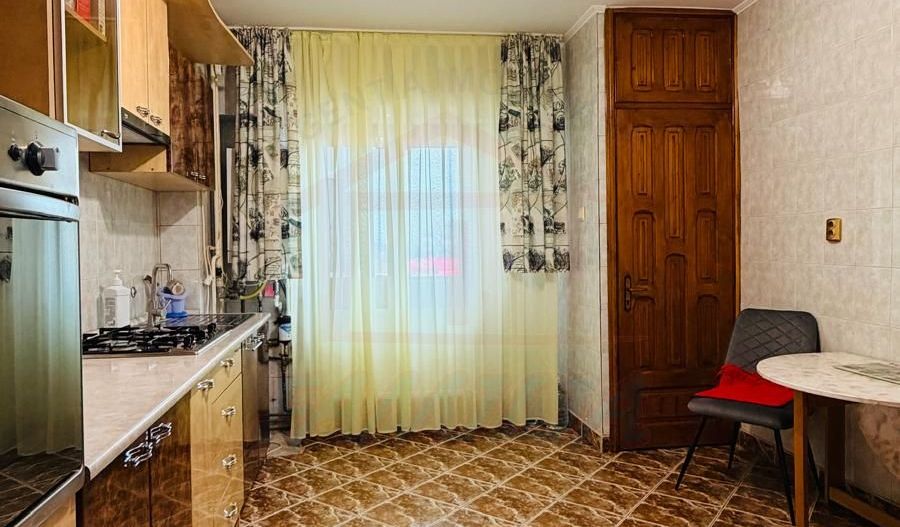 De vanzare apartament cu 4 cam dec. in Galati, piata Centrala, etaj5/7 - Poză 17