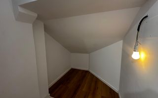 Apartament complet renovat cu scara interioara - Poză 27