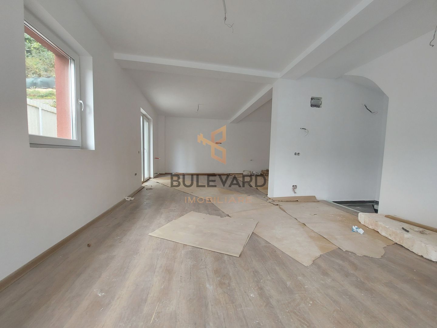 Casa de tip duplex finisata, zona strazii Tautiului! - Poză 2