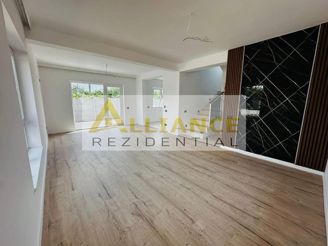 Ansamblu Rezidential - 16 Case Individuale - 4 Camere 2 Bai - Poză 3