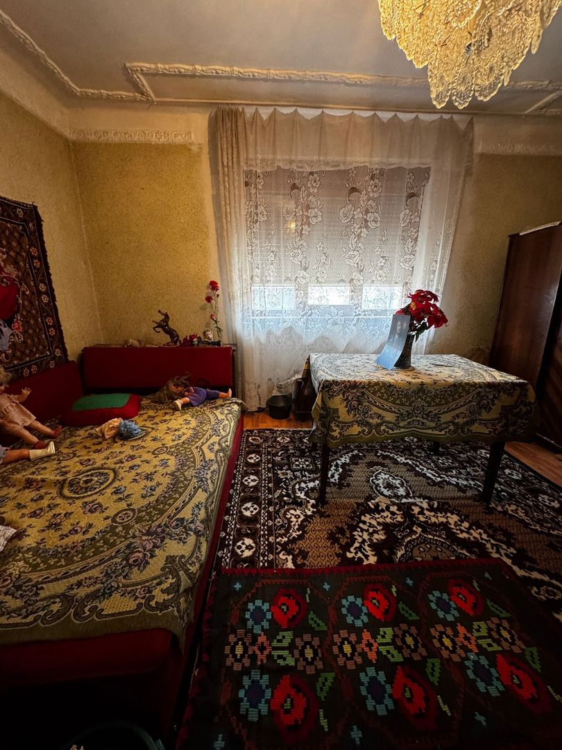 Casa individuala cu 5 camere de vanzare in Cugir - Poză 3