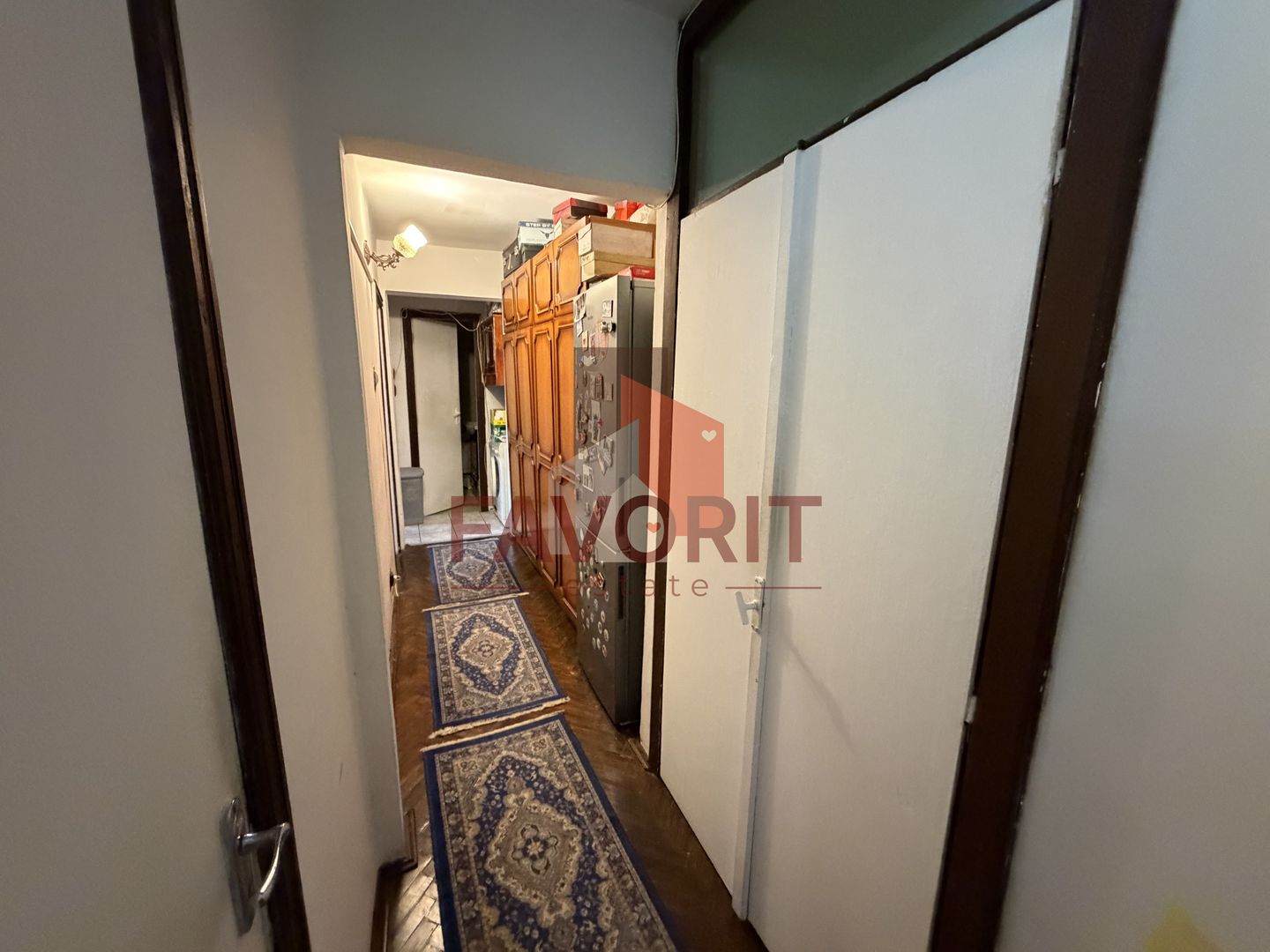 Decomandat. La 2 pasi de Shopping City. 2 bai - Poză 7