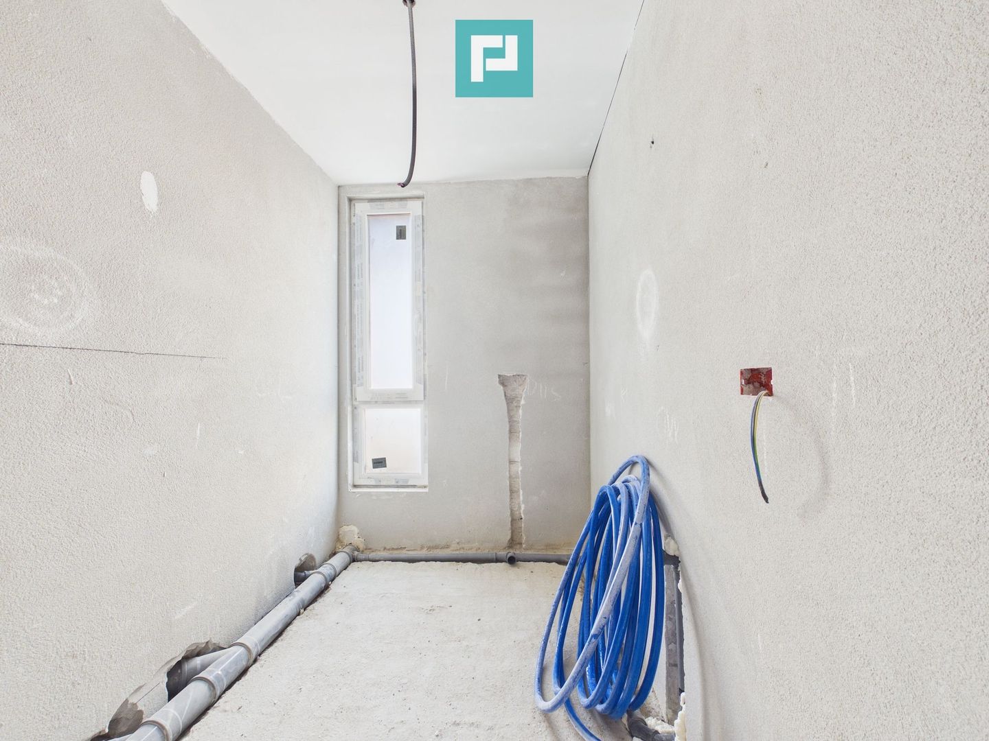 Casă deosebită în Parneava – Strada Griviței - Poză 32