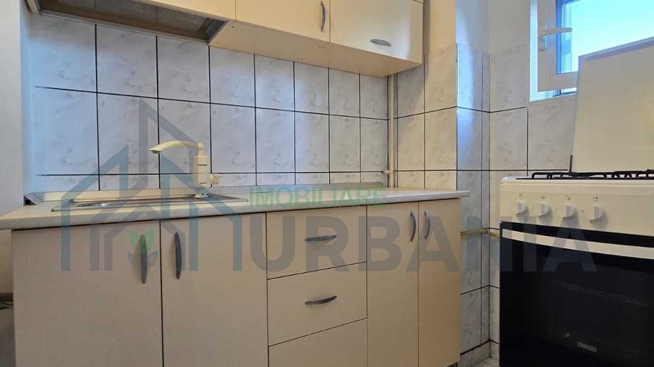 Garsonieră de închiriat, zona Alexandru cel Bun, Iași – 26 mp, etaj 2/4 - Poză 2