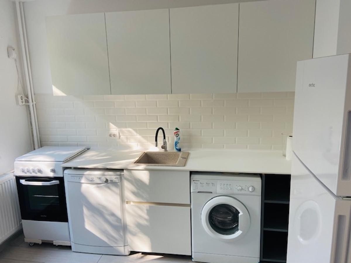 Bright modern 2-room, furnished - Poză 9