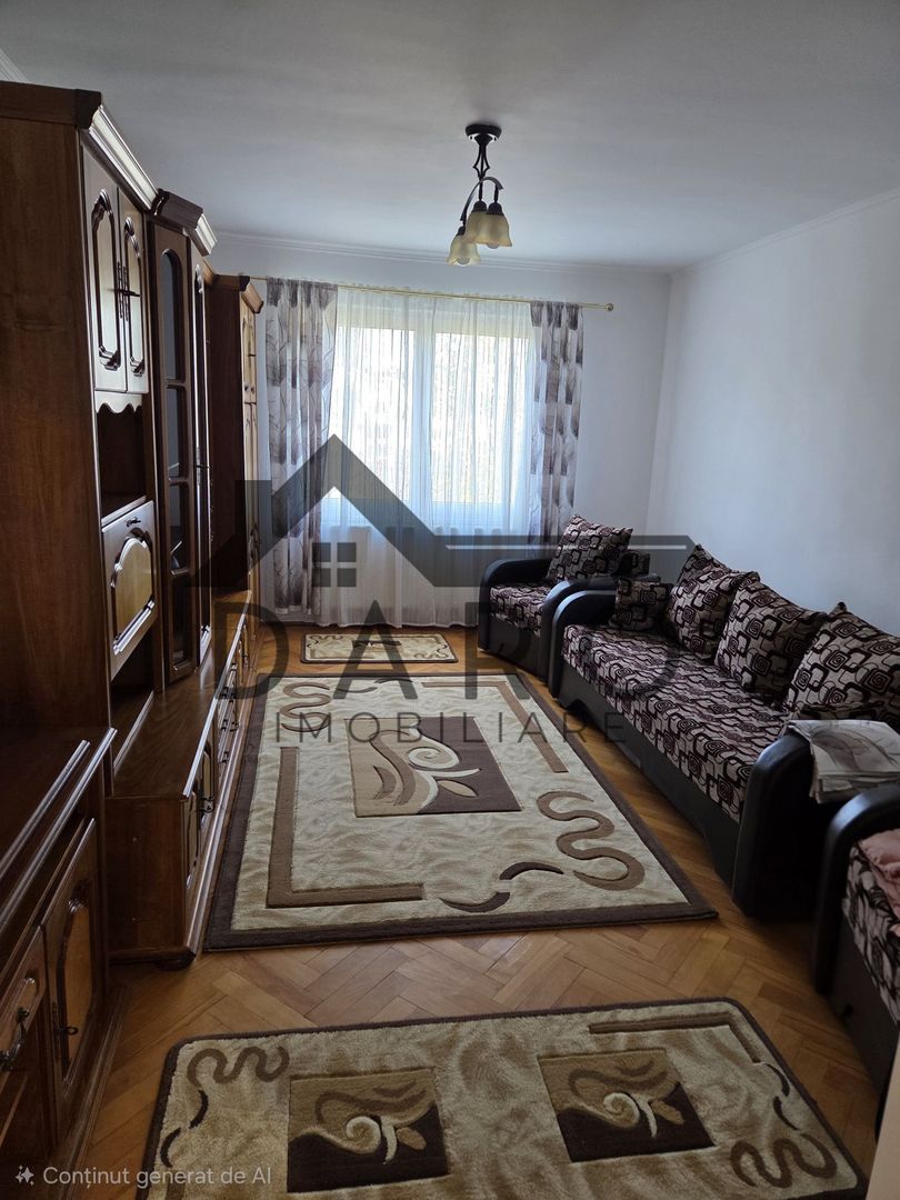Închiriez apartament cu 3camere - Poză 1