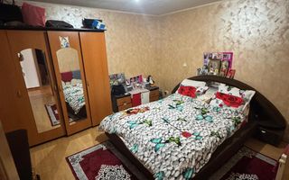 Casă P+M pe strada Tineretului - Poză 6