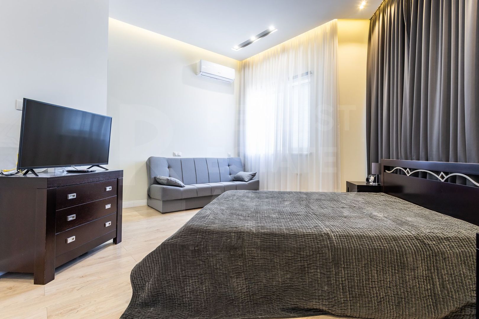 Chirie, apartament, 2 camere, str. București, Centru - Poză 5