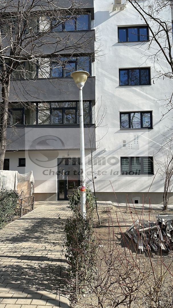 Apartament 3 camere decomandat 85mp str. Oancea - Poză 1