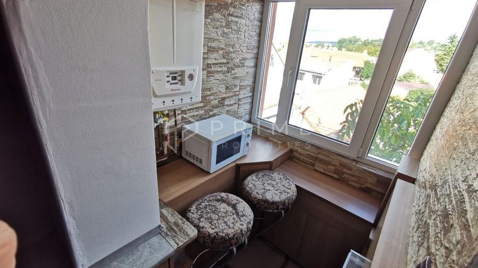 Apartament cu 1 cameră, renovat complet - Poză 3