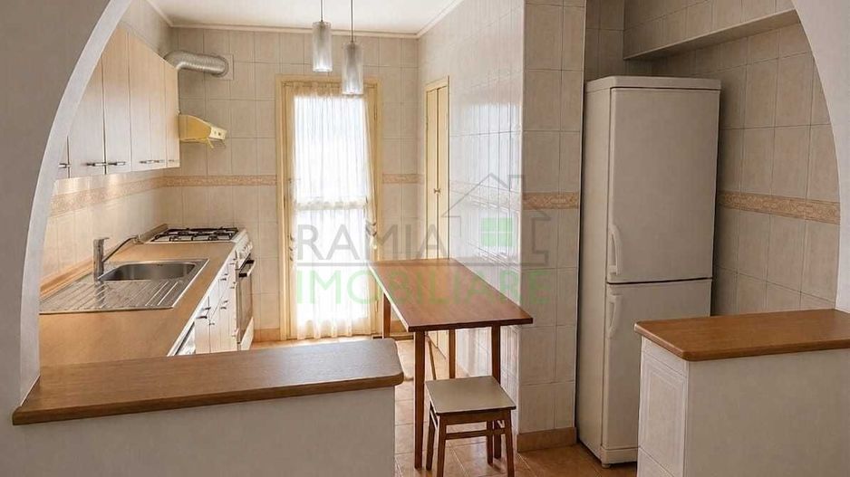 Apartament 3 camere , Răcădău, 64 mp utili, Balcon închis 11 mp - Poză 1