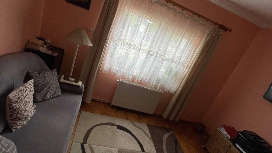 De vanzare casa 5 camere Carei - Poză 4