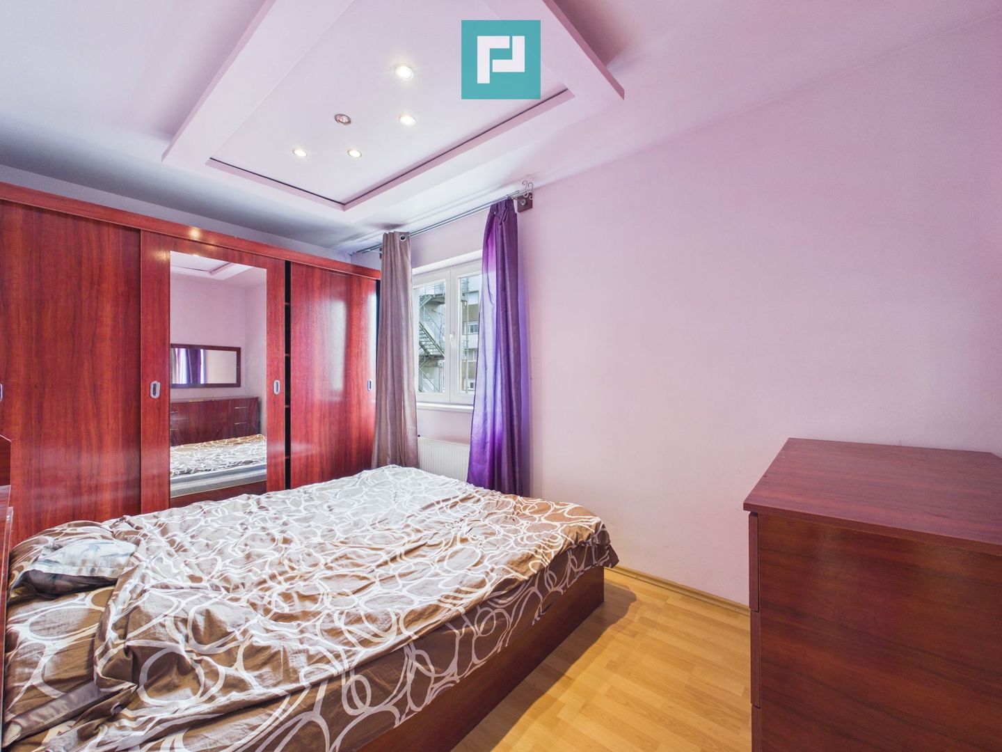 Apartament cu 3 camere în zona Spitalul Județean - Poză 4