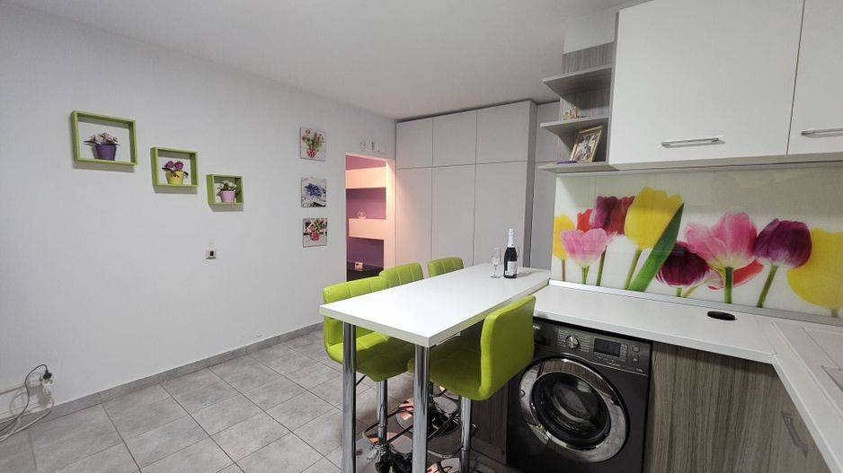 Apartament 4 camere  Parcul Sebastian cu Centrala si Parcare - Poză 9