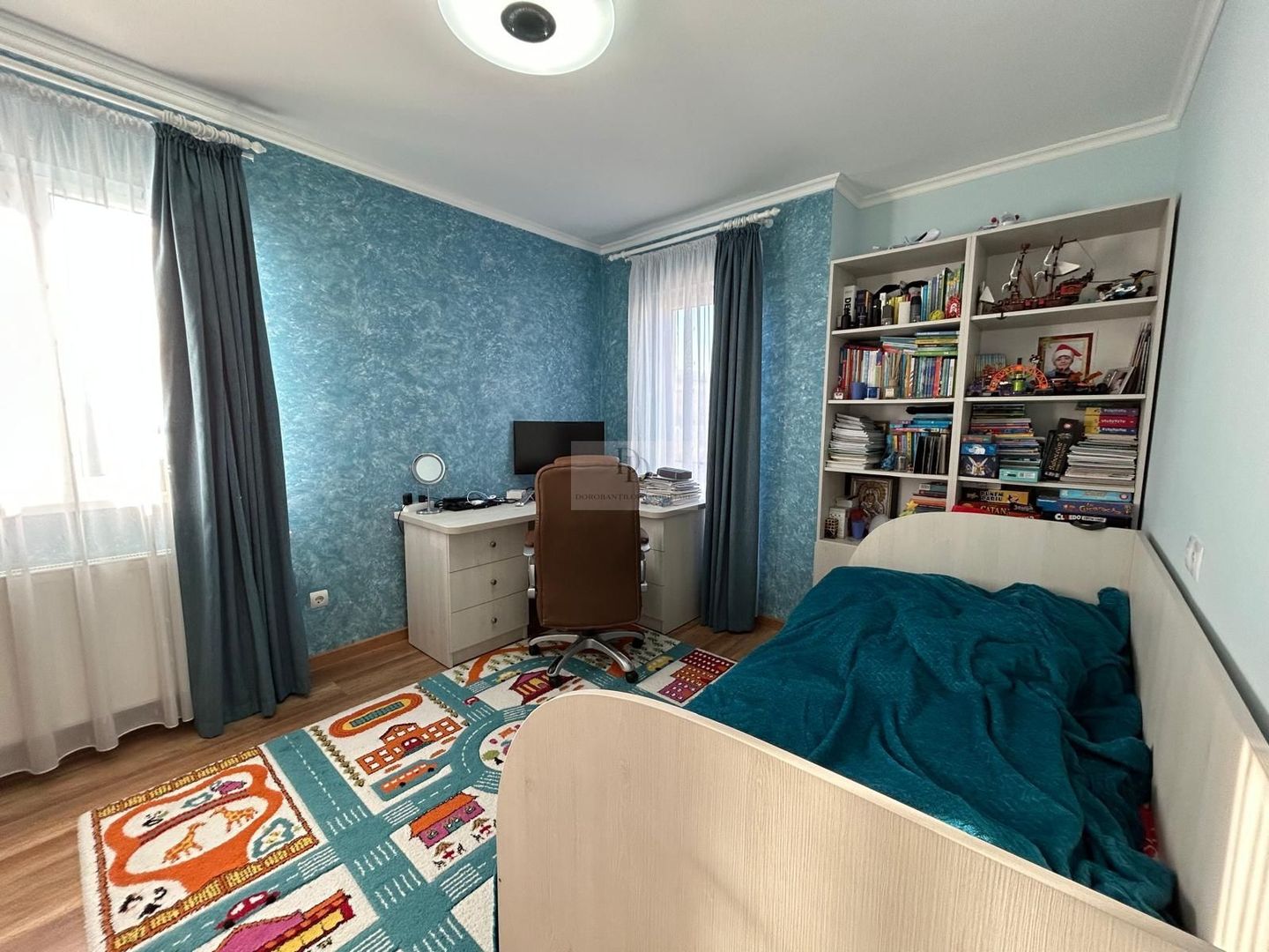 Apartament 4 camere singur pe nivel + 50 mp Pod + 2 Parcari | Oașului - Poză 8