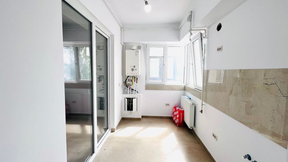 APARTAMENT DECOMANDAT BLOC 2022 CENTRAL ADDRESS - Poză 4