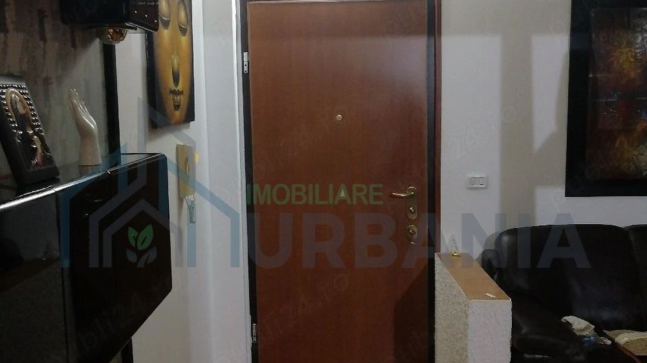 Apartament de vânzare, 100 m², etaj 3/3, cu terasă, localitate liniștită, la 90 km de Aeroportul Bari, Basilicata, Italia - Poză 3