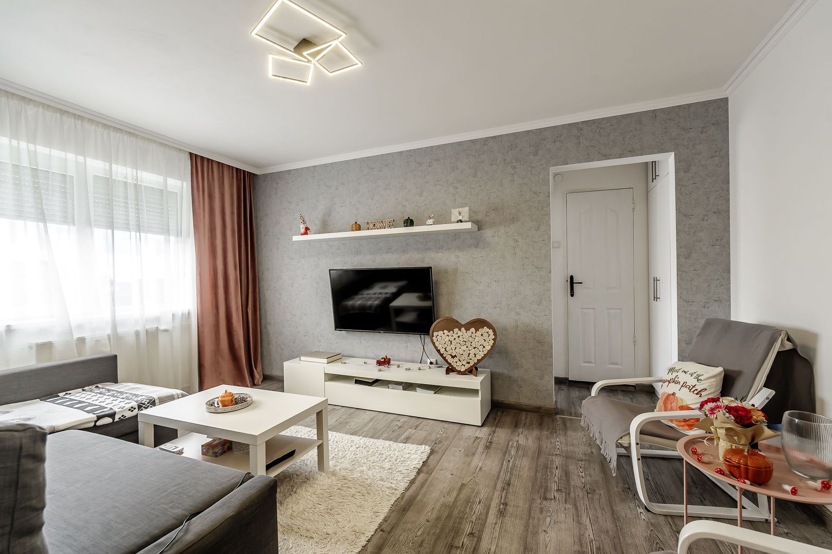 Rezervat Apartament la etajul 3 cu 2 camere la cheie in zona Romanilor - Poză 3