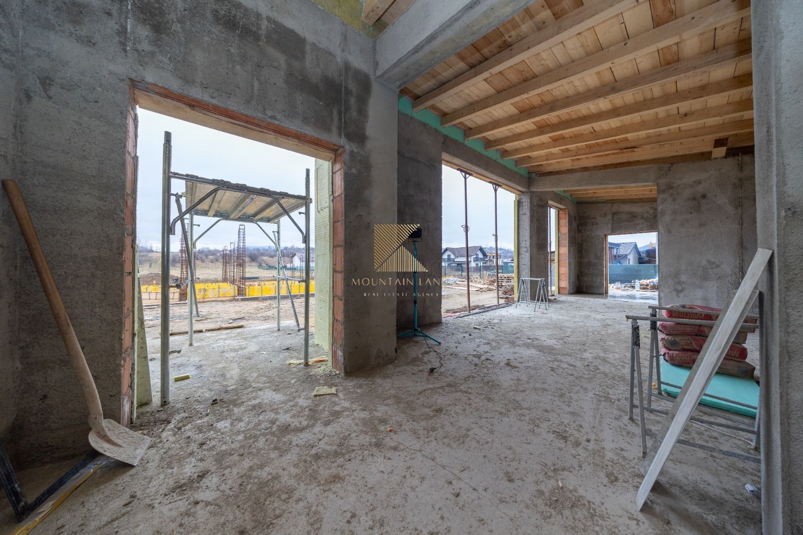 Casă premium la poalele Munților Piatra Craiului și Bucegi - Poză 14