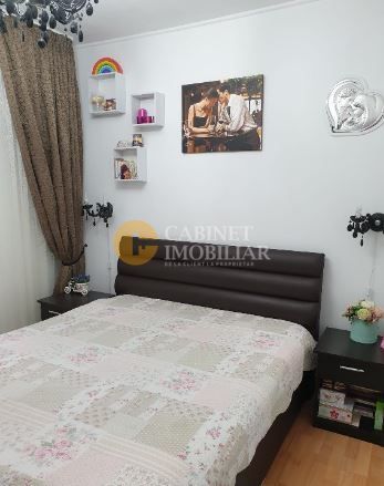 Etaj 1 Apartament 2 camere decomandat Pacurari-bulevard - Poză 1