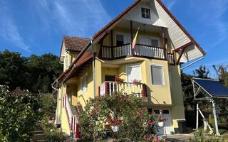 Casă spațioasă de vânzare – Corunca, zona Vatman - Poză 1