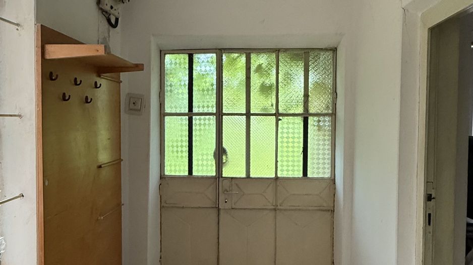 Baneasa - Salcia /Teleorman, casa caramida 100 mp utili, teren 736 mp - Poză 4